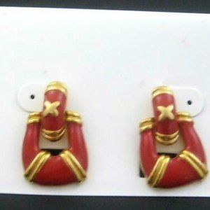 Avon red Door Knocker post Earrings 1995